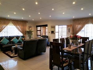 3 Bed House in Mackenzie Park