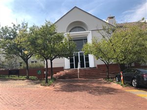 585.75 m² Office Space in Bryanston