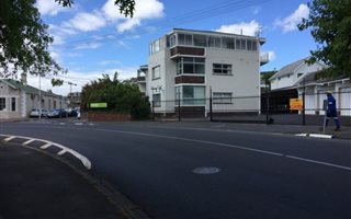 1 Bedroom Apartment in Bosmont