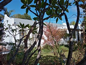 4 Bed House in De Rust