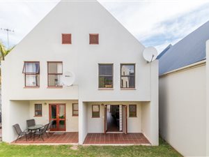 2 Bed House in La Colline