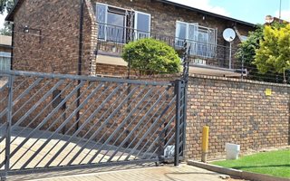 3 Bedroom Townhouse in Cason