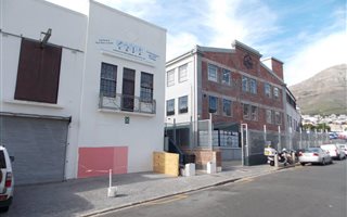 180 m² Commercial space in Woodstock