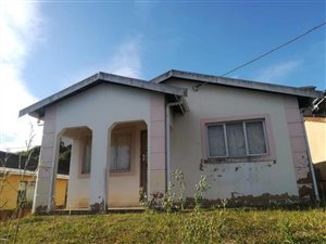 3 Bed House in Lovu