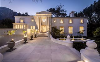 5 Bedroom House in Bishopscourt