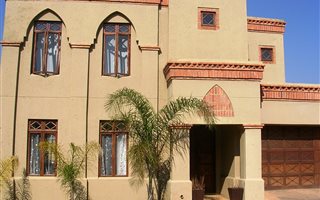3 Bedroom Townhouse in Eagle Canyon Golf Estate
