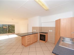 2 Bed Apartment in Pomona