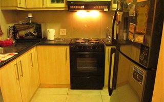 2 Bedroom Apartment in Parow Valley