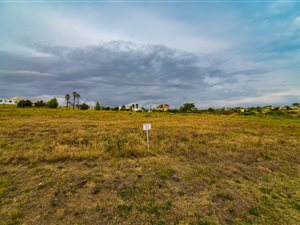 605 m² Land available in Eagle Canyon Golf Estate