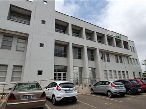 353 m² Commercial space in Lydiana