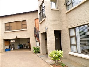 5 Bed House in Bougainvillea Estate