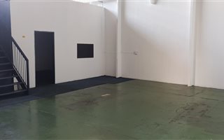 158 m² Industrial space in Steeledale