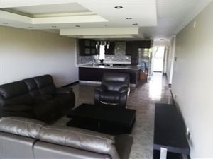 3 Bed Apartment in Morningside