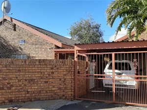 2 Bed Townhouse in Rhodesdene