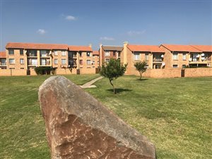 2 Bedroom Simplex in Eco Park
