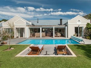 3 Bed House in Hermanus Heights