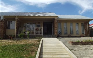 3 Bedroom House in Laingsburg