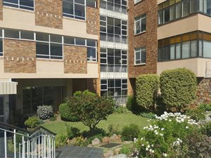2 Bed Apartment in St Georges Park