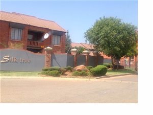 2 Bed Apartment in Mooikloof Ridge