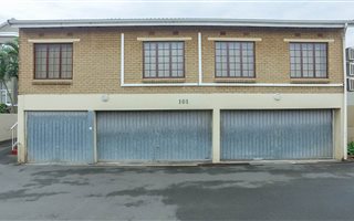 2 Bedroom Apartment in Essenwood