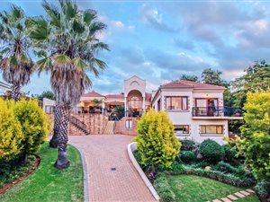 5 Bed House in Country Lane Estate