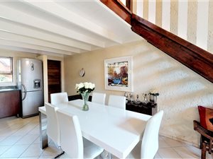 2 Bed Apartment in Sunninghill