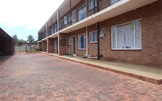 3 Bedroom Flat in Declerqville
