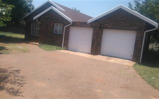3 Bedroom House in Risiville