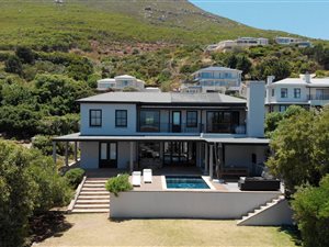 5 Bed House in Belvedere