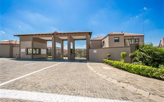 1 Bedroom Cluster in Kyalami