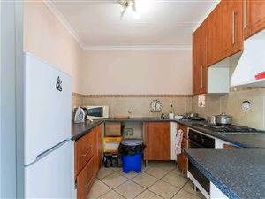 2 Bed Apartment in Erand Gardens