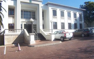 145 m² Commercial space in Barlow Park