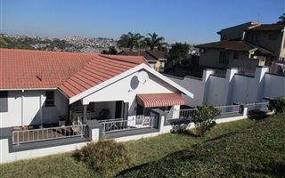 3 Bedroom House in Shallcross