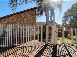 322 m² Commercial space in Zwartkop