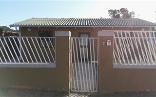 2 Bedroom House in West End