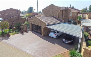 3 Bedroom House in Northvilla