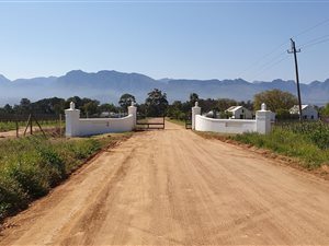9.3 ha Farm in Paarl