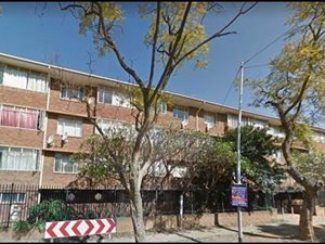 1.5 Bedroom Apartment in Muckleneuk