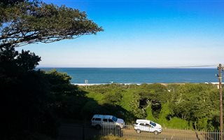 906 m² Land available in Illovo Beach