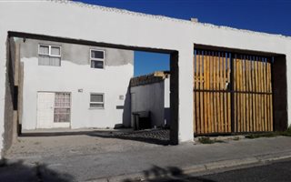 2 Bedroom House in Mitchells Plain