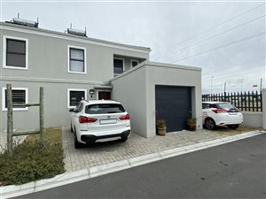 4 Bed House in Parklands North