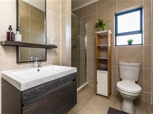 1 Bed Apartment in Olivedale