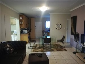 2 Bed Townhouse in Amberfield Manor