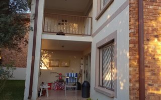 2 Bedroom Apartment in Wilgeheuwel
