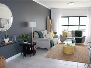 2 Bed Apartment in Paardevlei