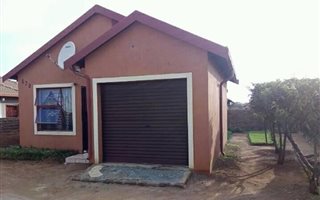 2 Bedroom House in Lakeside