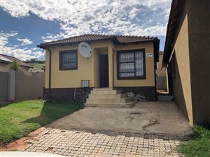 2 Bed House in Cosmo City