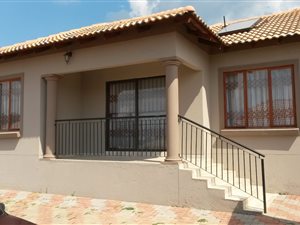 3 Bedroom House in Heatherdale