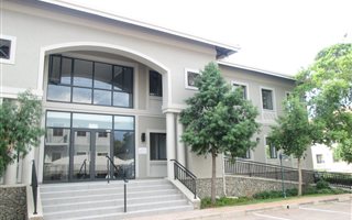 160 m² Commercial space in Vorna Valley