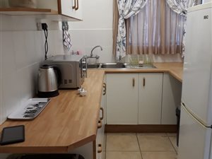 3 Bedroom Garden Cottage in Widenham